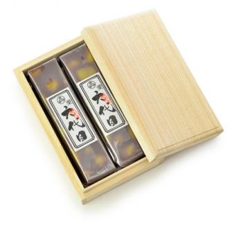 山形桐箱入り栗蒸しようかん